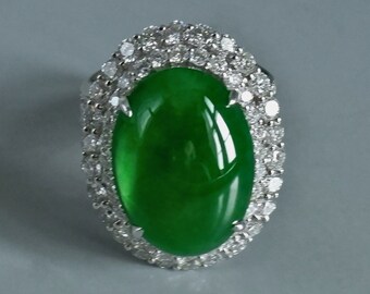 High Quality Imperial Green Jadeite Ring 18k