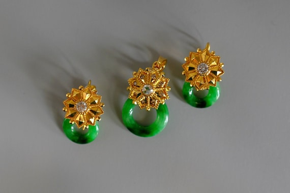 GIA 22k Jade Donut Dormeuse Earrings Vintage SOLD
