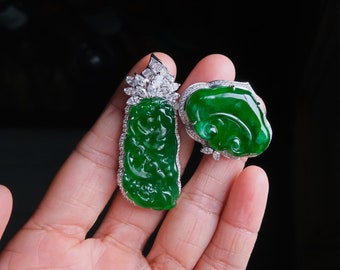 Qing Dynasty Imperial Jade Necklace Imperial Green Old Mine Jade