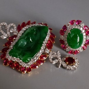 Pendentif impérial en jade lumineux rubis 18 carats