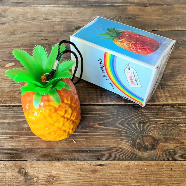 Vintage Pineapple Novelty Radio with Box AM Transistor Radio Plastic Pineapple with Box Radio Pineapple Lovers Gift