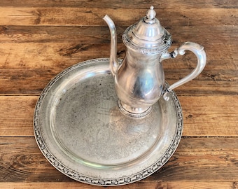 Vintage International Silver Co. Srebrny talerz "Camille" Czajniczek Oneida Srebrny platerowany 15" Grawerowana taca serwisowa Shabby Chic Srebrny talerz dekoracyjny