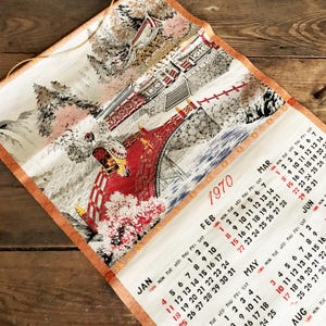 vintage japonais 1970 sérigraphie défilement calendrier calendrier mural calendrier chinois pagode d&#39;Osaka décoration art asiatique calendrier vintage