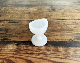 Vintage Milk Glass Footed Eye Wash Cup Hazel-Atlas Vintage Vanity Decor
