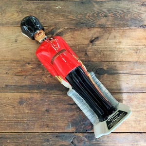 Vintage Windsor Canadian Whiskey Decanter 17&quot; Canada Guardsman 1971 Decanter Porcelain Liquor Bar Décor Bar Decanter English Decanter