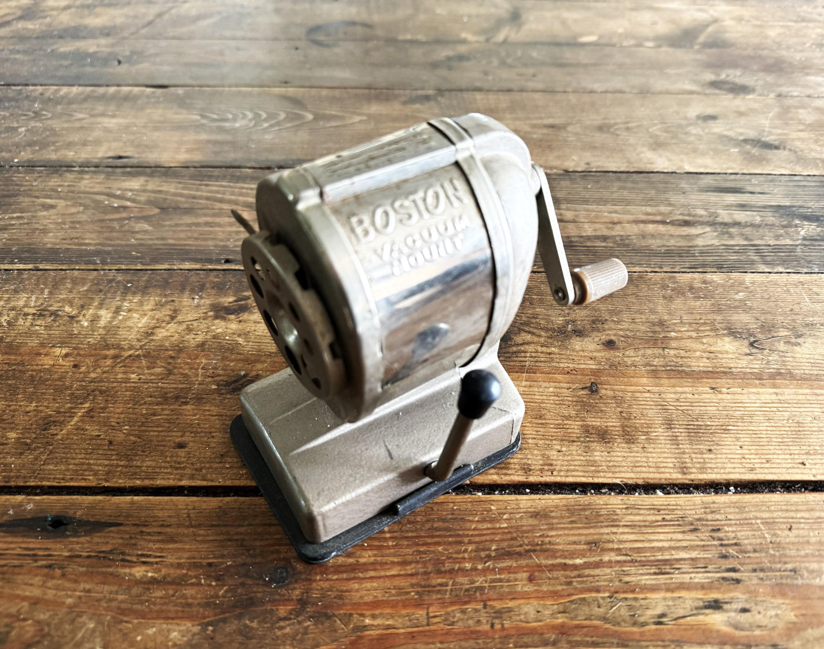 Boston vacuum mount pencil sharpener - Etsy 日本