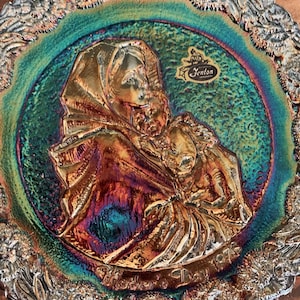 Fenton Carnival 1978 Mother’s Day Plate Mother's Gift Madonnina Plate Italian Artist Roberto Ferruzzi No 8 Mother Day Plate Series by Fenton