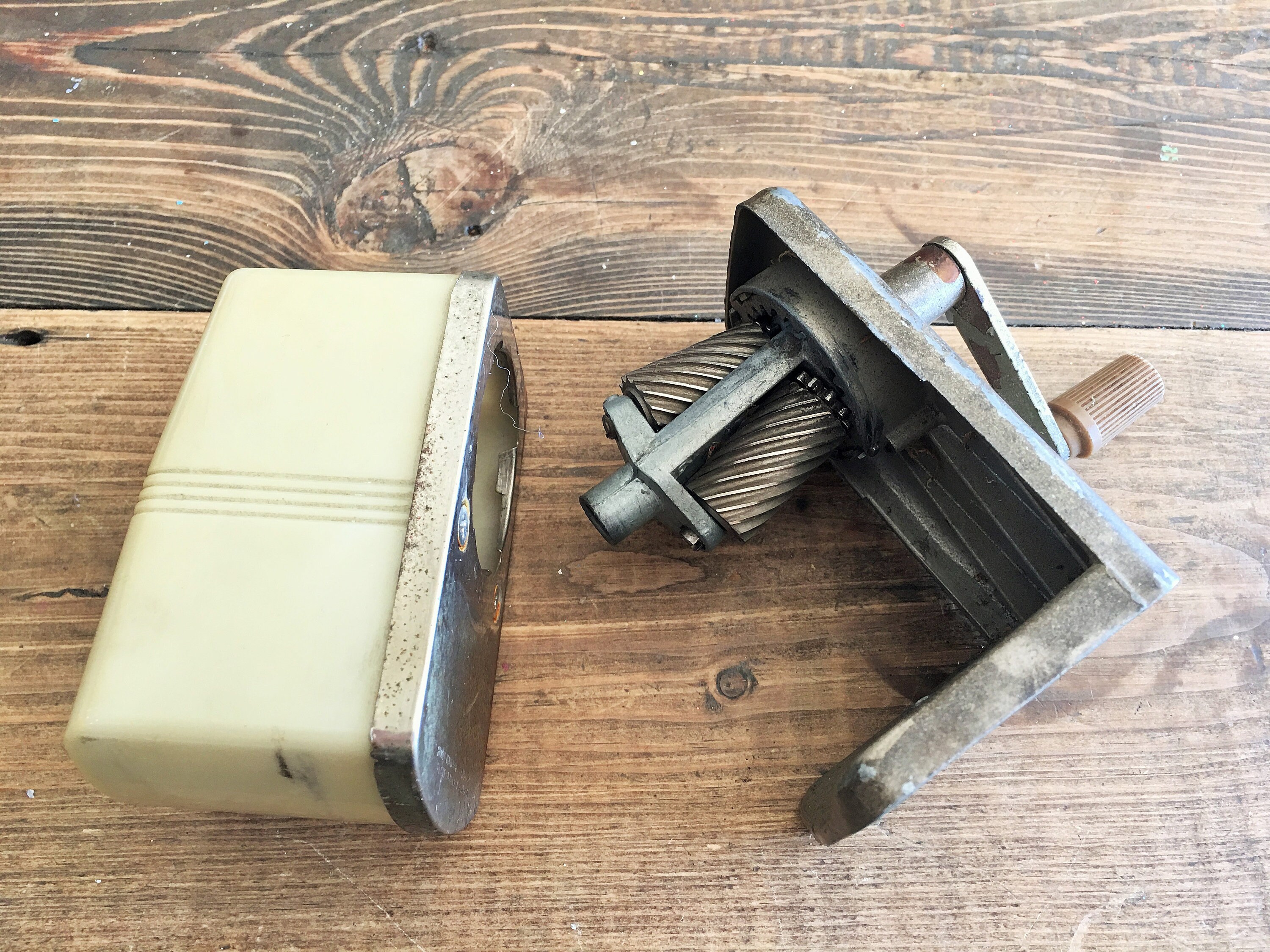 Vintage Manual Pencil Sharpener/retro Table Etsy