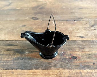 Vintage Ashtray Coal Bucket Glass Ashtray with Handle Black Glass Coal Bucket Ashtray Vintage Bar Décor Tobacciana