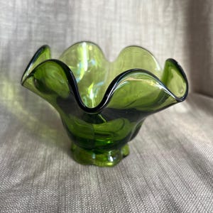 L E Smith Handmade Olive/Avocado Green MCM Ruffle Top Footed Compote/Candy Dish