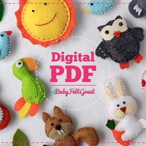 Puede incluir: Un patrón digital PDF para juguetes de animales de fieltro. El patrón incluye un sol, un pájaro, un loro, un zorro, una ardilla, un búho, un conejito, un hongo y hojas. El patrón está disponible para descargar desde BabyFeltGreat.