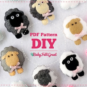 Może przedstawiać: Wzór PDF do samodzielnego wykonania ozdób z filcu w kształcie owiec. Obrazek przedstawia sześć różnych ozdób w kształcie owiec, każda w innym kolorze i wzorze. Owce mają wszystkie różowe kokardki. Na obrazku widnieje tekst "PDF Pattern DIY" i "BabyFeltGreat".