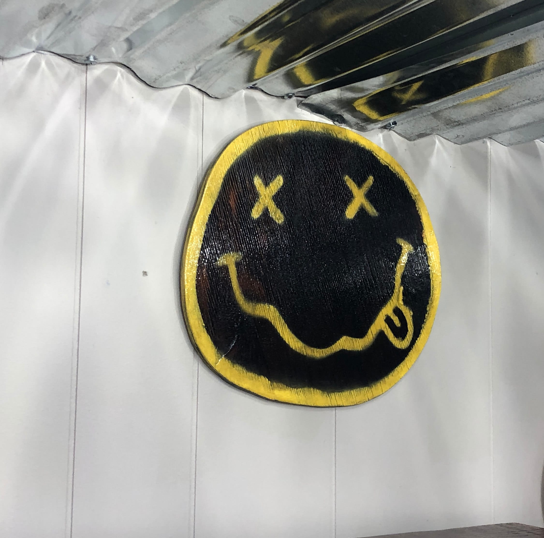 Nirvana Smile ミニテーブル インテリア  cobain T Nirvana 