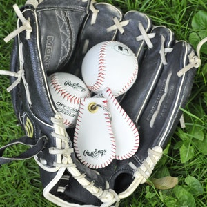 New Baseball Keychain - Coach&#39;s Gift - Senior Gift - Father&#39;s Day Gift