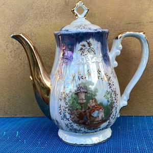 Victorian Couple Teapot,Vintage UTC New Romance Teapot,White & Gold  Teapot, Made In Japan,Porcelain Teapot,Large Teapot,Cute Teapot