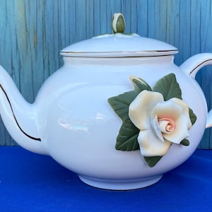 Teleflora Teapot,1970,A Teleflora Gift,Rose Teapot,Porcelain Teapot,Floral Teapot,Decorative Teapot,White Pink Teapot,Cute Teapot,Teapot