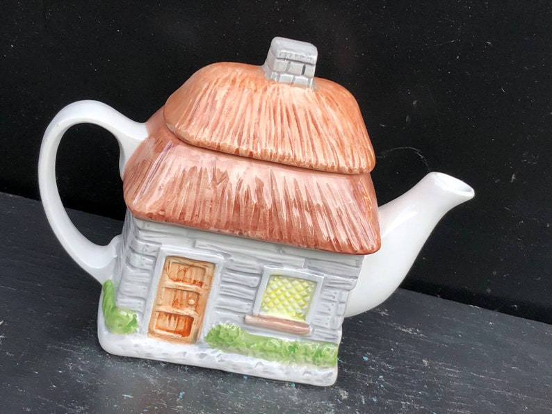 Vintage Ceramic Teapot,House Teapot,Cottage Teapot,Decorative Teapot,Rare Teapot,Garden Teapot,Collectible Teapot,Brown Teapot,Collectors