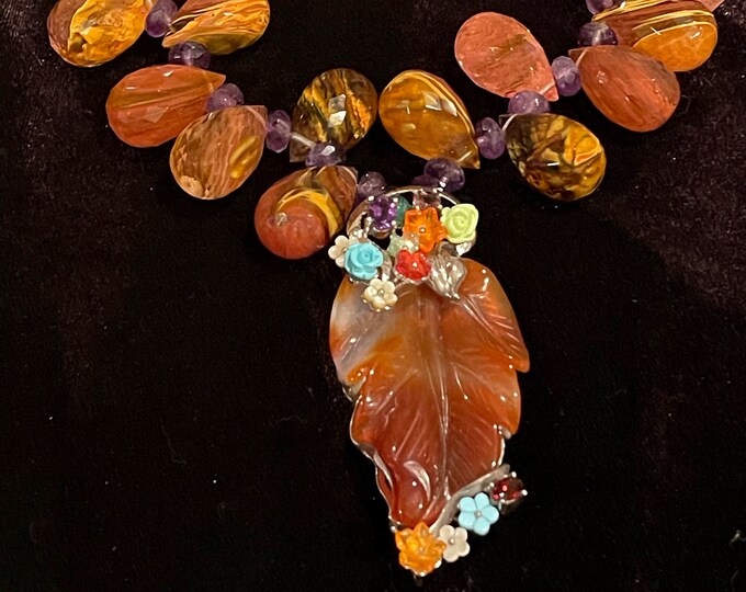 Carnelian Leaf Necklace with Flower Trim