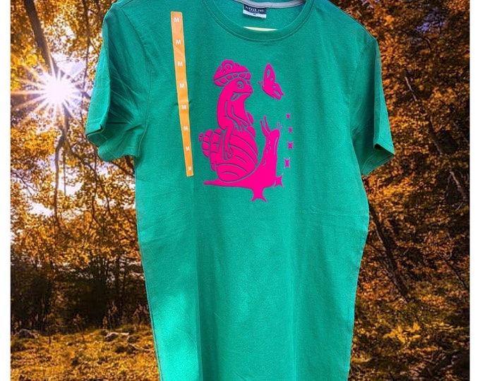 Trippy Frog Neon Graphic Green Tee | Men's Magic Mushroom Summer Festival T-Shirt UV Reactive Snail Psychedelic Trance Design | Psy Clothing