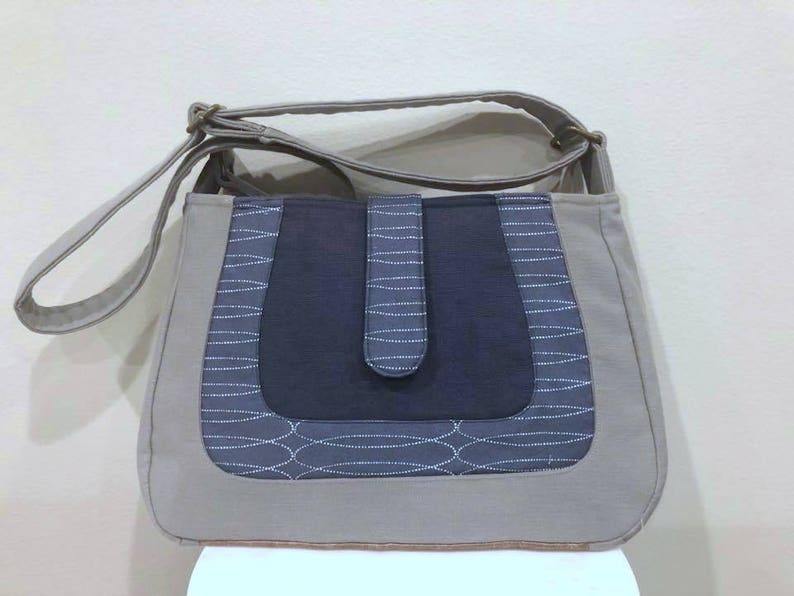 Handbag/Purse PDF Sewing Pattern Momo Mod Bag Instant Download Medium Size, Adjustable Strap, Internal Pockets & Zipper, Tab Closure image 5