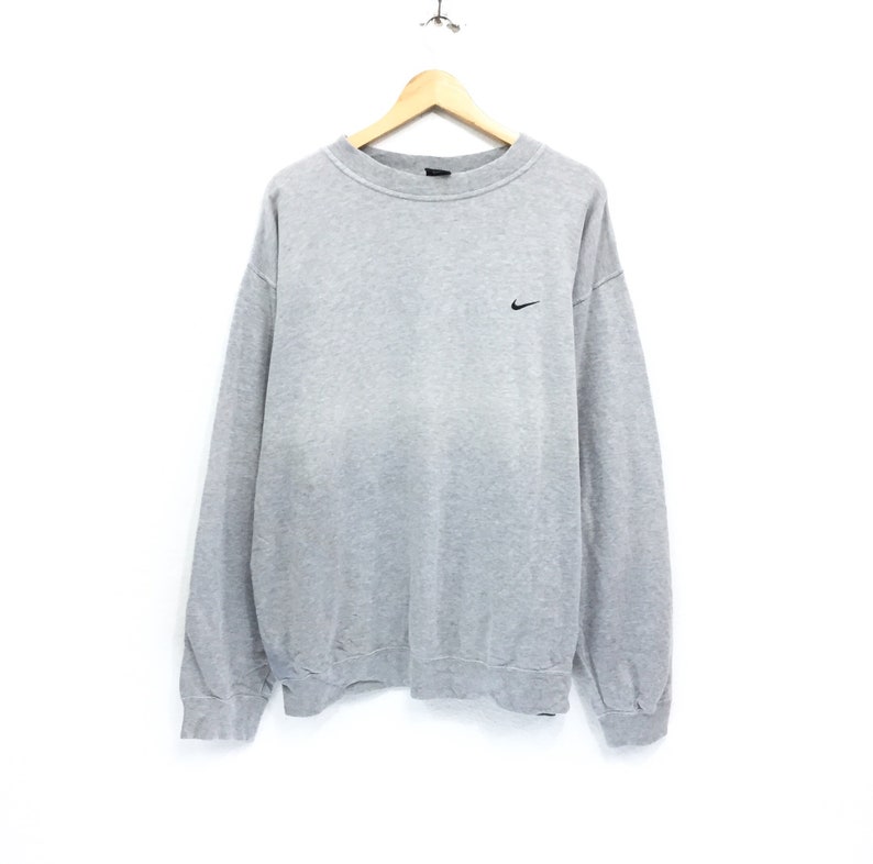 nike sweatshirt small logo