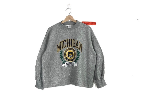 u of m crewneck sweatshirt