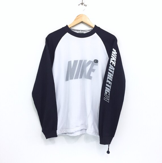 sweatshirt nike swoosh