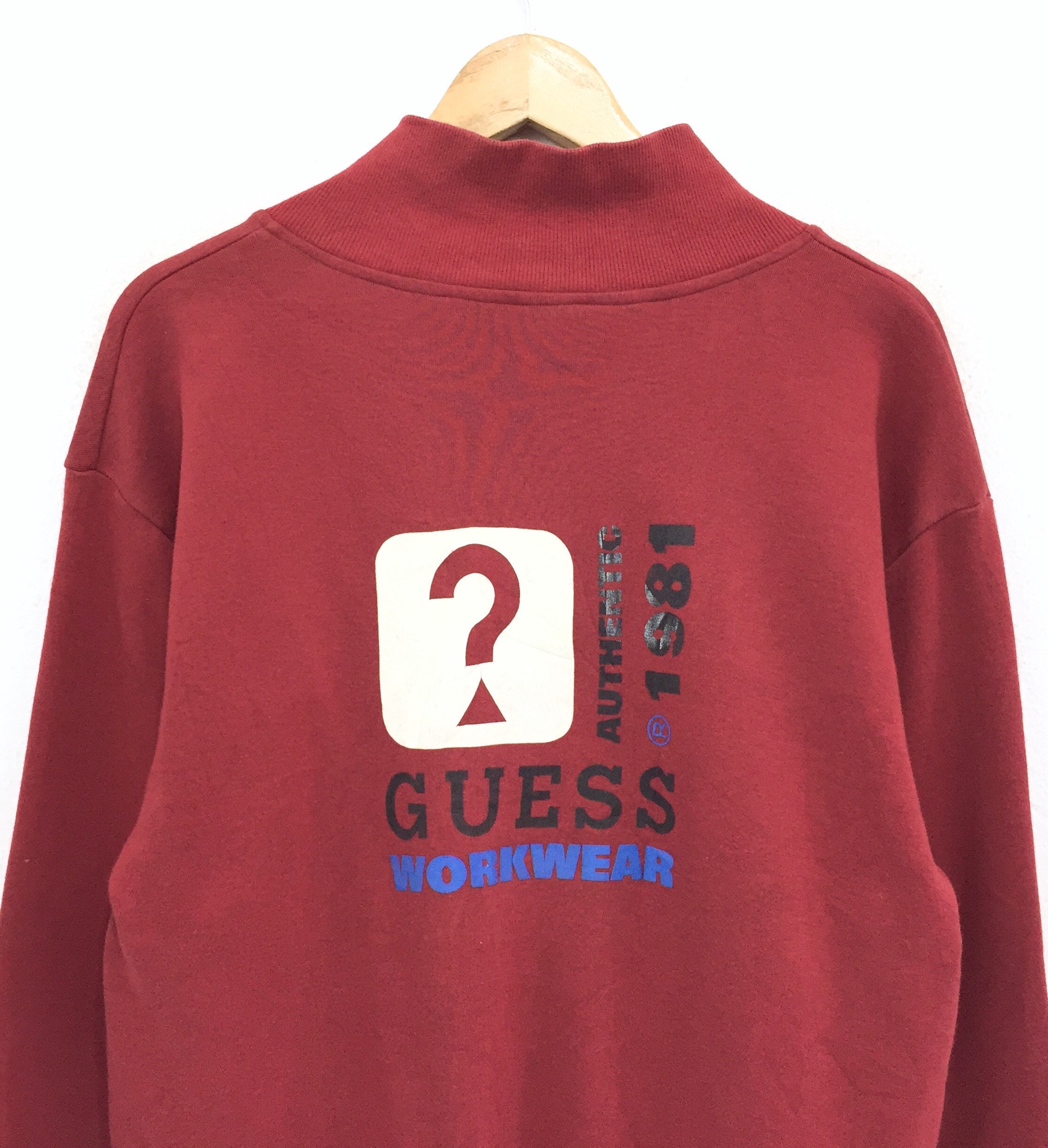 guess kapşonlu sweatshirt