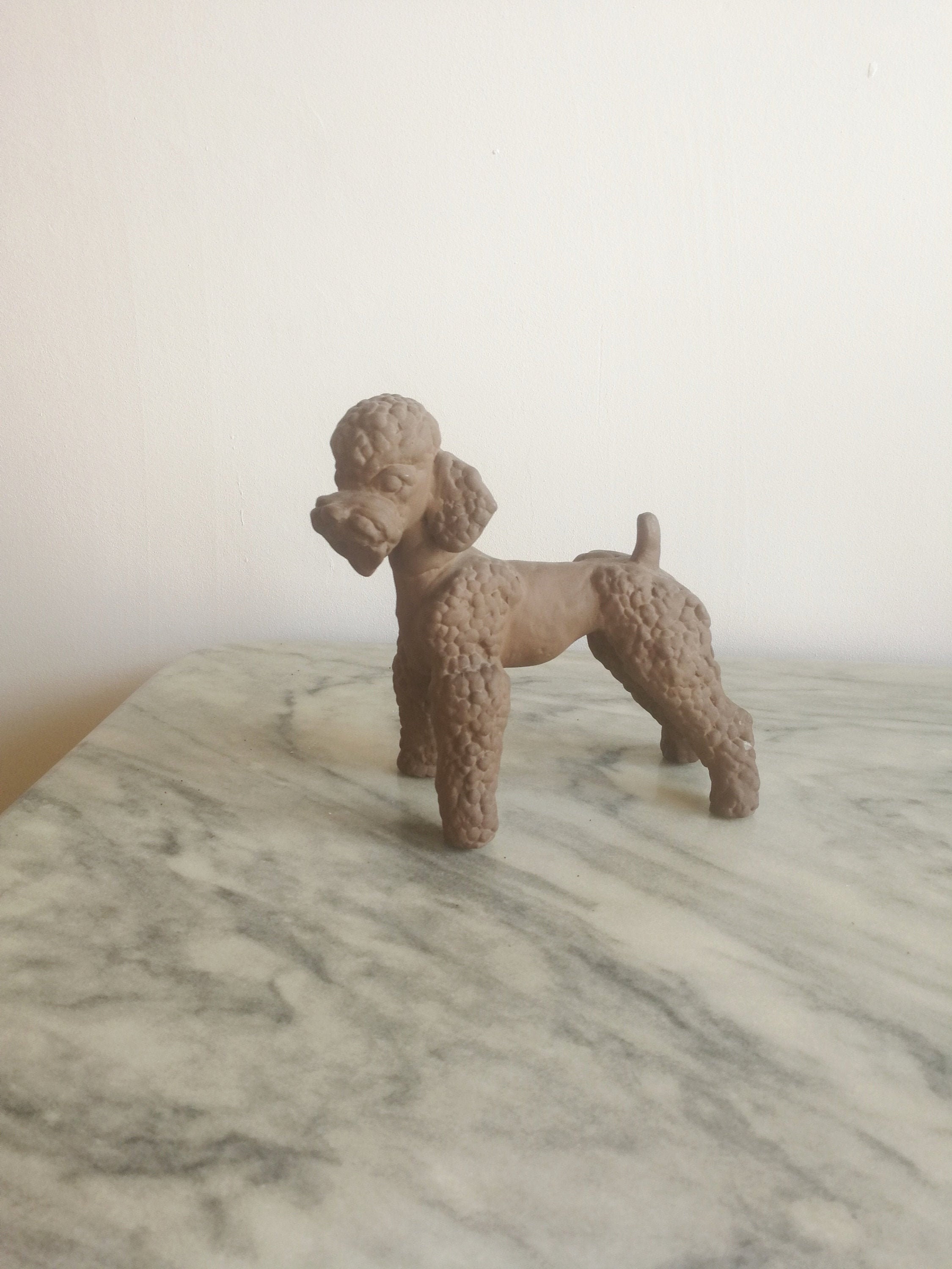 Deko-Figur Hund 18cm Naturfarben | Deko Rudloff 