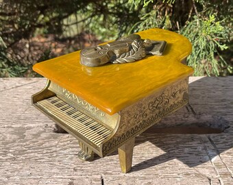 Vintage grand piano deals
