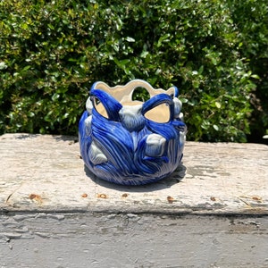 Delft Blue and White Handpainted Tulip Bowl Flower Pot 049005