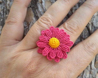 Pink Daisy Ring, Macrame Flower Ring, Floral Adjustable Ring, Waterproof Rings, Colourful Rings, Nature Ring, Statement Ring, Hippie Rings