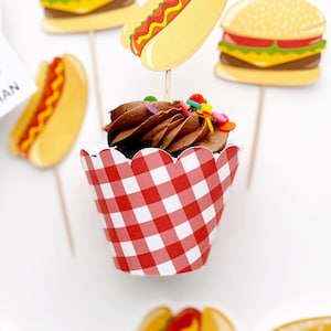 Emballages de cupcakes, Ensemble de 12, Thème de fête d’anniversaire barbecue dans la cour arrière, Grill, Hot-dog, Burger