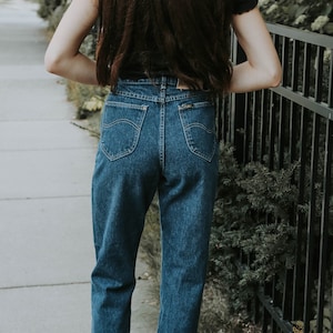 Gloria Vintage Hoch taillierte dunkle Jeans