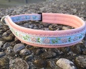 Martingale loose-fit dog collar padded with leather