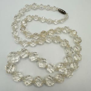 Antique Art Deco 1930s faceted rock crystal graduated beaded 28&quot; necklace 108g