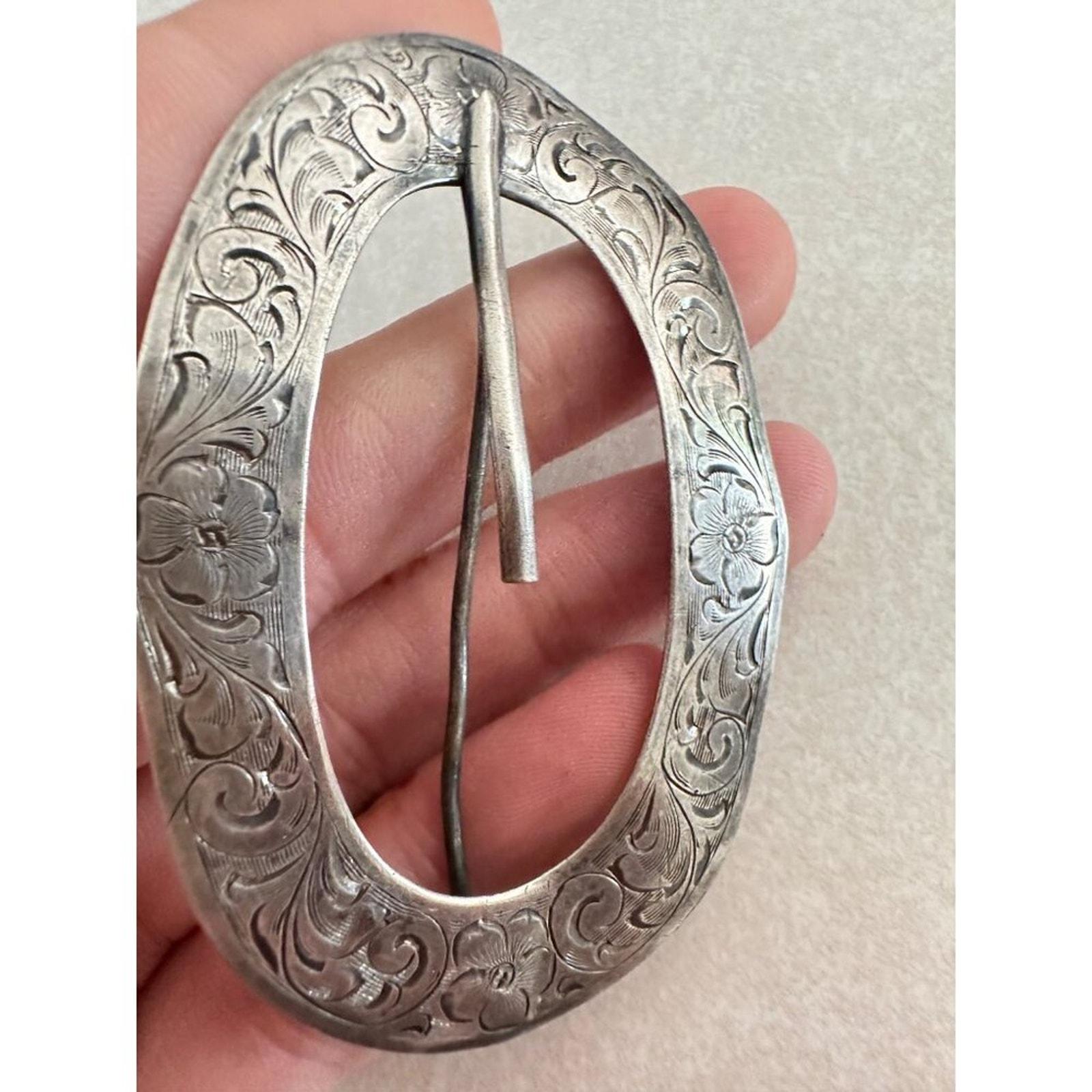 Antique Victorian Edwardian Solid Sterling Silver Engraved  display picture 1
