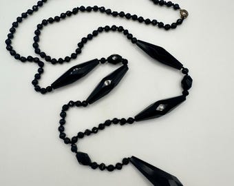 Antique Victorian 1800s black French jet glass beads beaded mourning necklace