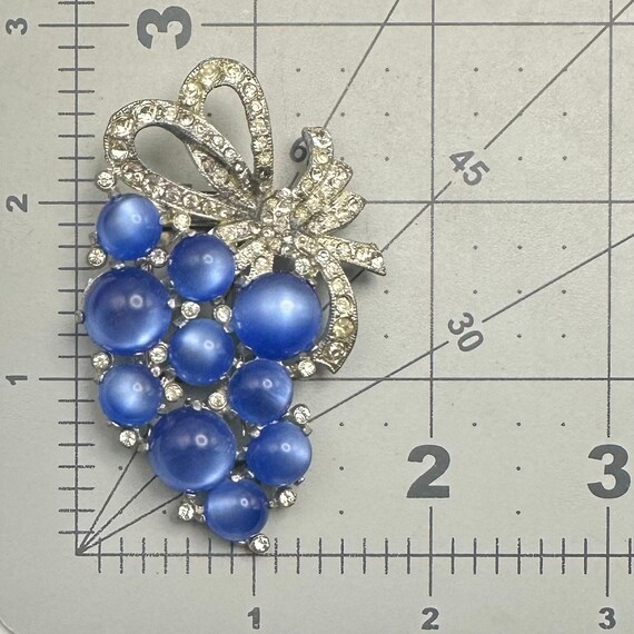 Coro 1941 Silver Tone Blue Moonglow Lucite Rhinestones Grapes