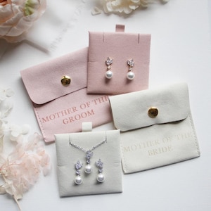 Mother of the Groom Gift, Bridesmaid Necklace 18k Gold Plated Pearl Earrings, Maid of Honor Jewelry Pouch Gift for Mother of the Bride Eve