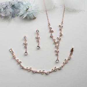 Bruiloft sieraden set, kristallen bruids parel sieraden set, roségouden sieraden set, Carla Vine parel sieraden set 40 afbeelding 9