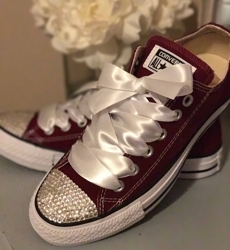womens wedding converse