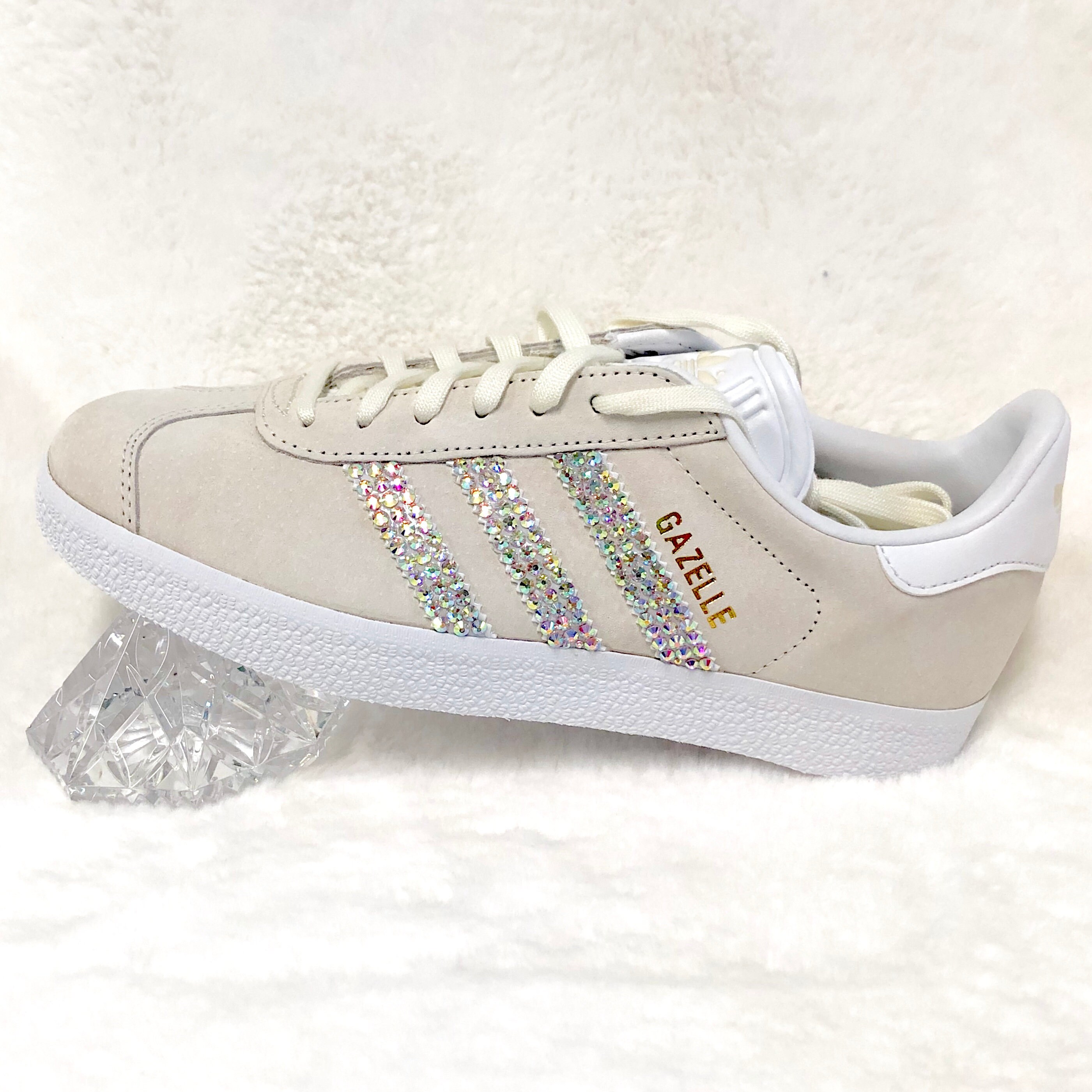 adelig Kør væk Lækker Custom Bling Womens Adidas Originals Gazelle off White Crystal - Etsy