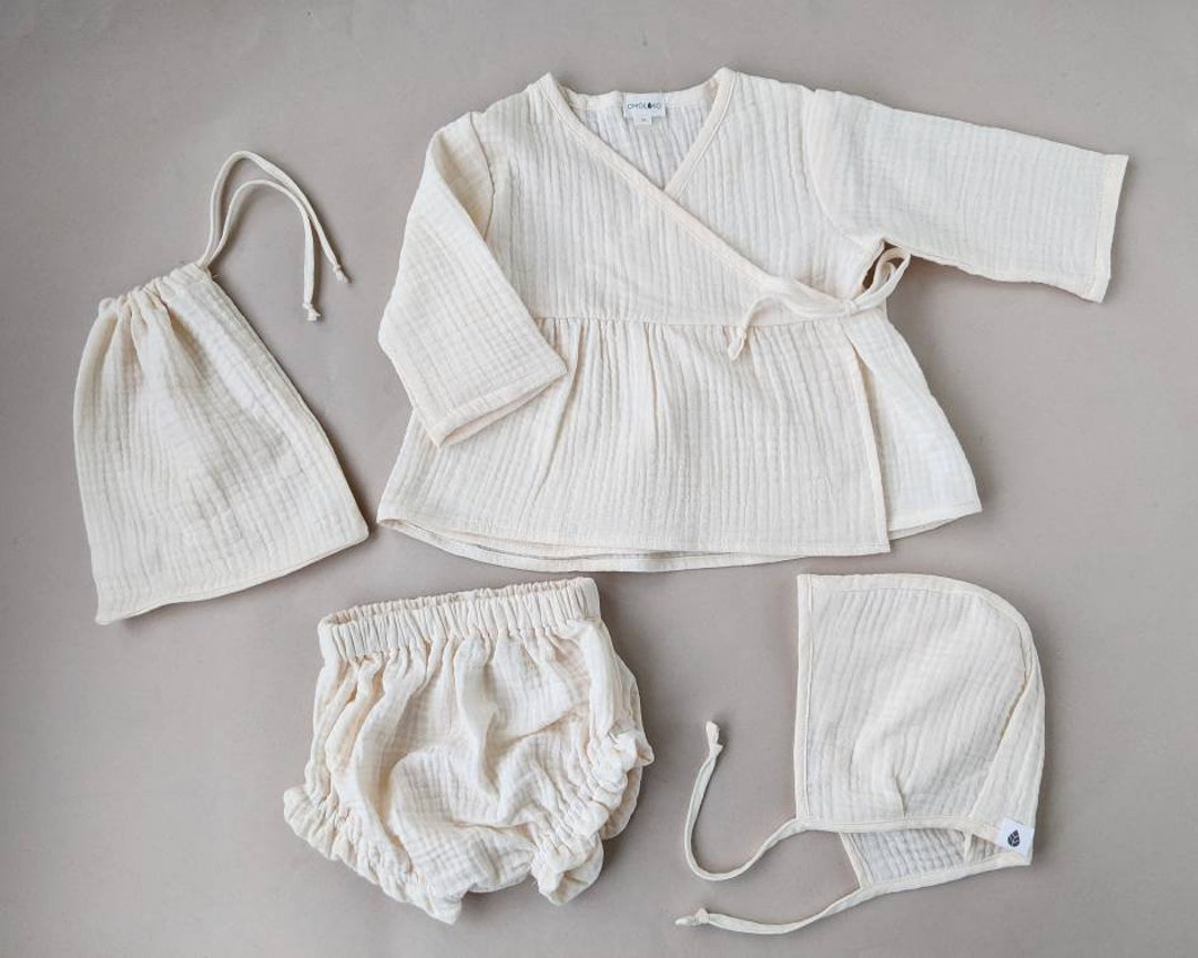 Baby muslin set with logo
