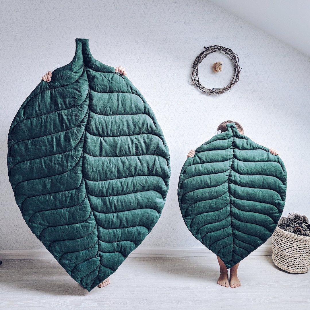 Husky Play Mat Leaf