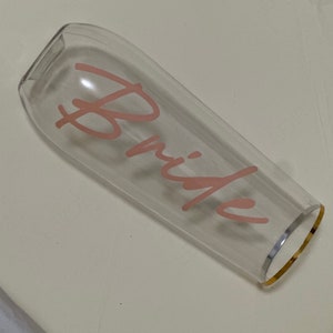 Benutzerdefinierte CHAMPAGNER FLÖTEN für Hochzeit und Junggesellinnenabschied - PLASTIK Weinglas - Brautparty Flöten - Verlobungsflöten - Custom Cups
