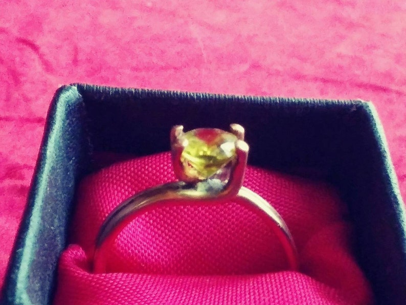 Engaging US size 10 14 Citrine on Copper in an engagement-style setting