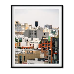 Watertoren op 295 Front St in Vinegar Hill, Brooklyn 2025 - New York City Color Fine Art Print, New Yorker Wall Art