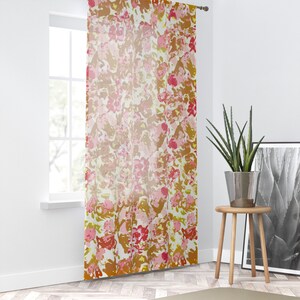Volledig roze pioenrozengordijn | Cottage Core Boho bloemen transparant raampaneel | Onderdeel van Designer Home Decor Collection | Vintage Chill Vibe-ontwerp