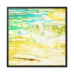 Puede incluir: Pintura abstracta con un sol amarillo en la esquina superior derecha. La pintura es principalmente amarilla, verde y azul con un aspecto texturizado y en capas.